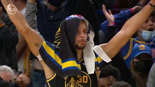 Warriors amazing ball movement ends with JTA dunk and warriors crowd goes crazy 😮