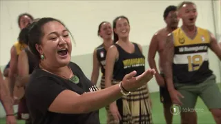 Tohunga toi Māori knighted amongst his people