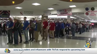 50th Eastern Iowa Honor flight honors WWII vet