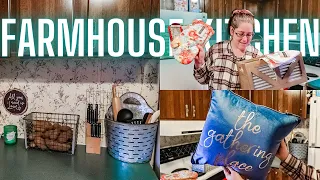 HOBBY LOBBY VALENTINE'S DAY SHOP WITH ME AND SPRING FARM HOUSE MOBILE HOME DECORATE WITH ME
