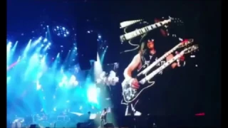 Guns N Roses open Japanese tour in Osaka Jan 21 2017, setlist/pics/video