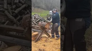 Jon and his piped & ported Farmertec Ms660 hot saw.. 10pin sprocket ...2 piece cylinder