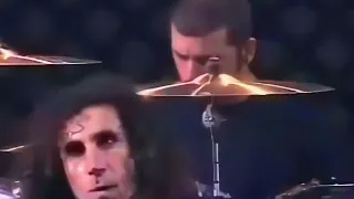SOAD - Suite-Pee/ Sugar (Live At KROQ AAcoustic Christmas 2005)