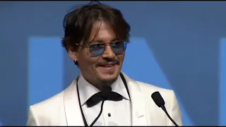 Quand Johnny Depp parle français.