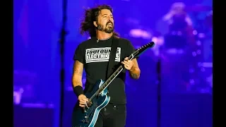 Dave Grohl Cries “A Little bit” as Weezer cover Nirvana’s ‘Lithium’ at Rock in Rio