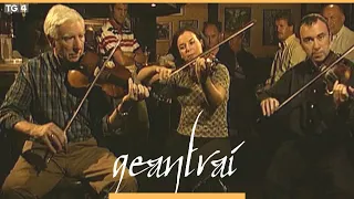 Charlie Lennon, Éilís Lennon & Seán Lennon | The Corner House, Droim Seanbhó |Geantraí 2000 |TG4