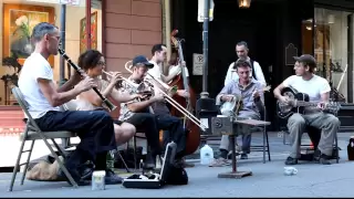 The Loose Marbles - New Orleans Street Band in HD 1080