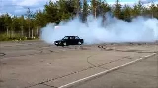 E30 325i M20 turbo burnout