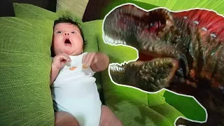 DINOSAUR REACTS BABY LAURA!! She is a Reborn Baby Doll? Funny Dinosaur Rection 😂