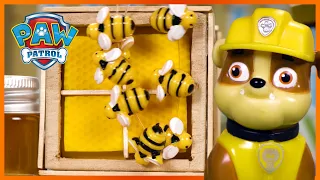 Rubble and the Pups Save the Honeybees 🐝| PAW Patrol | Toy Pretend Play Rescue for Kids