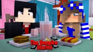 A SLEEPOVER WITH A VAMPIRE! w/Little Carly (Minecraft Vampire Diaries #5).