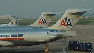 American Airlines MD-83 Dusk Landing in San Antonio!