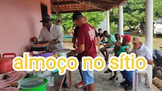 almoço no sítio com amigos e familiares