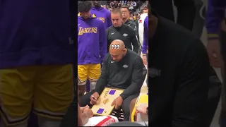 Lakers' coach Darvin Ham struggles to explain a play on the board 😅 #nba