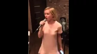 Полина Гагарина спела песню "кукушка" в periscope