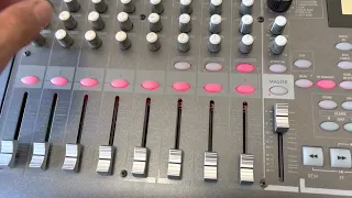 Mixer KORG D888 hàng bãi Nhật có effects rất hay