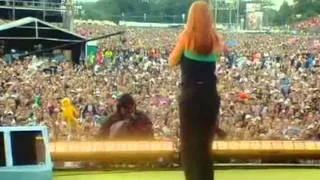 Atomic Kitten - Whole Again (Party In The Park 2002)