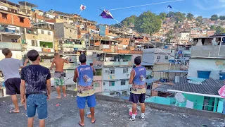 Pipa Murcha da Laje da Associação na Favela da Mineira