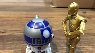 C 3PO and R2 D2 Bickering