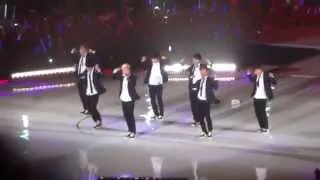 BTS (방탄소년단) - We Are Bulletproof Pt.2 (KCON 2014 | fancam)