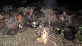 SHEPHERDS Cooking & Eating FRIED CABBAGE | Nomadic Food | Gaddi Tribe