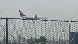 Planespotting at Newark Liberty International Airport (5/18/24)