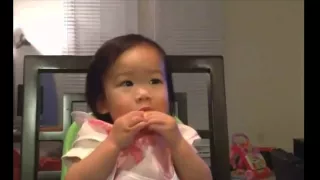 Babies Eating Lemons for the First Time  малыши едят лимон первый раз 0006