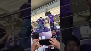 IPL Shahrukh Khan heart winning gesture | Shahrukh Khan pick discarded kkr Flag in ground |  #shorts