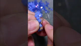 1 minute how to make beaded bracelet, making bracelet with bicone beads