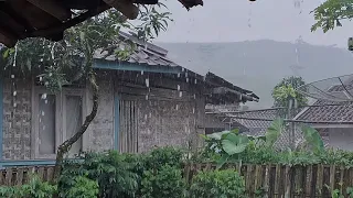 Living in the Village Every Day You Can Enjoy Heavy Rain & Thunderstorms, Suitable for Sleeping