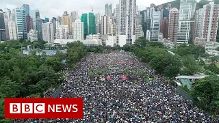 Aerial footage shows extent of Hong Kong protest - BBC News