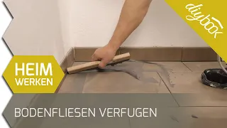 Bodenfliesen verfugen