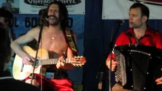 Gogol Bordello - "Sun is on My Side" (Acoustic) live Vintage Vinyl July 22 2013