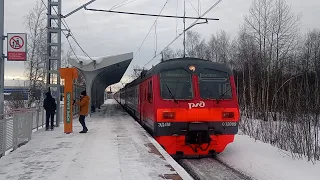 Электропоезд ЭД4М-0320 с сообщением Поклонная-Электрогорск.