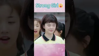 This girl is so cute, but she has such great strength😮😮| Drama Name:My Deskmate