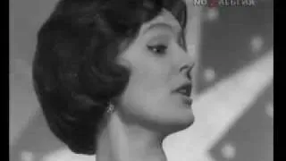 Юлия Пашковская - Идёт девчонка (1965)