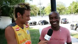 Neymar entrevista Thiaguinho do Exaltasamba