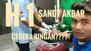Sandy Akbar cedera ringan Ibu jari tangan kanan...