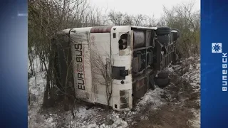 Автобус с российскими туристами перевернулся в Витебской области (02.01.2019)