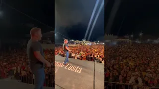 EDUARDO COSTA DANÇANDO EM SHOW   SÃO SEBASTIÃO   CANAL RIO PARDO DE MINAS