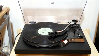 Kate Bush - Babooshka - Technics SL-23A + Shure M75 MB