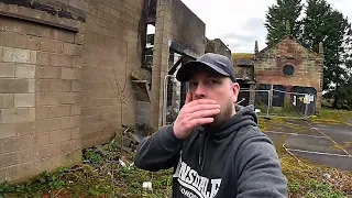 Security Alarm Went Off Exploring This Spooky Abandoned Manor House!