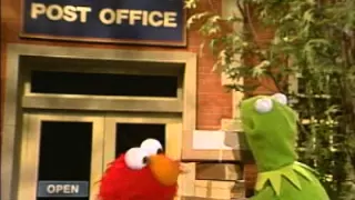 Classic Sesame Street   Elmo Helps Kermit