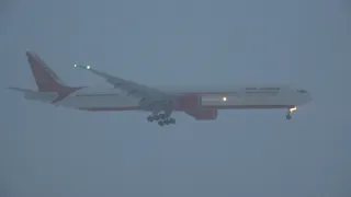 (4K) Air India Boeing 777-300ER Landing Blizzard / Snowstorm Chicago O'Hare International Airport