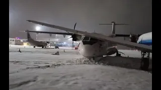 В сургутском аэропорту на стоянке столкнулись два самолёта