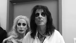 A special message from Alice Cooper to Derek.