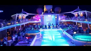 Mein Schiff 5 | Pool Party | auf uns