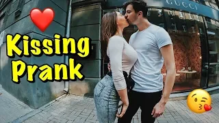 Kissing Prank: ПОЦЕЛУЙ С НЕЗНАКОМКОЙ | РАЗВОД НА ПОЦЕЛУЙ #34