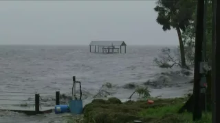 Raw: Hurricane Hermine Moves Closer to Florida