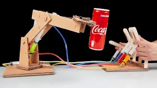 DIY How to Make Hydraulic Powered Robotic Arm from Cardboard